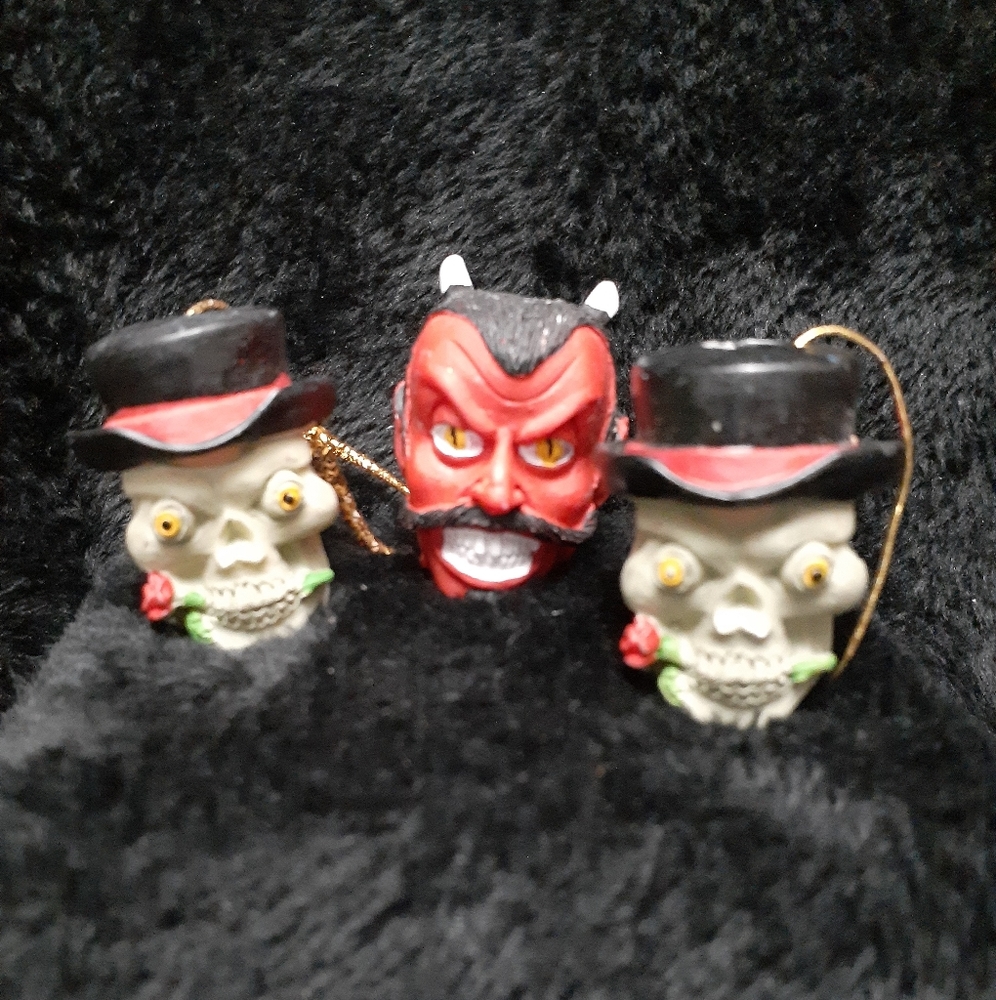 Halloween Novelty Cigarette Snuffers (3)
